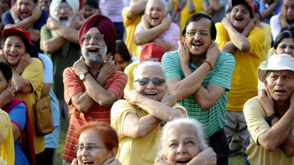 uk-students-turn-to-laughter-yoga