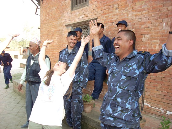 laughter-yoga-with-nepal-soldiers