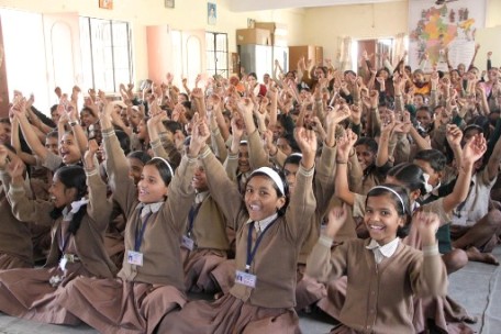 laughter-yoga-among-school-girls-in-india